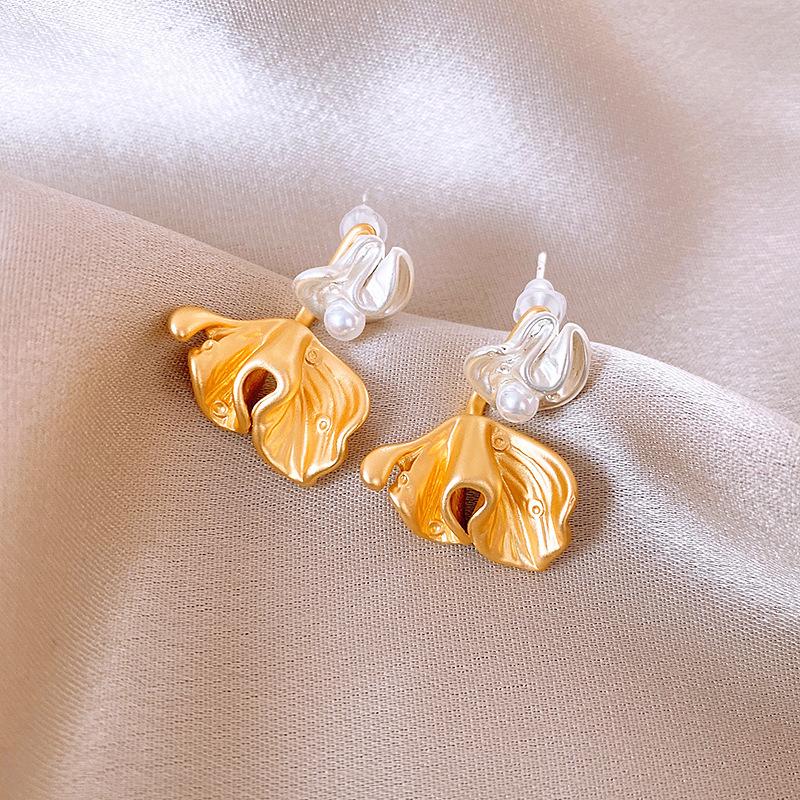 Metal Simple Versatile Earrings Personality Exaggerated Earrings Temperament Advanced Sense Earrings Fashion Earrings Women