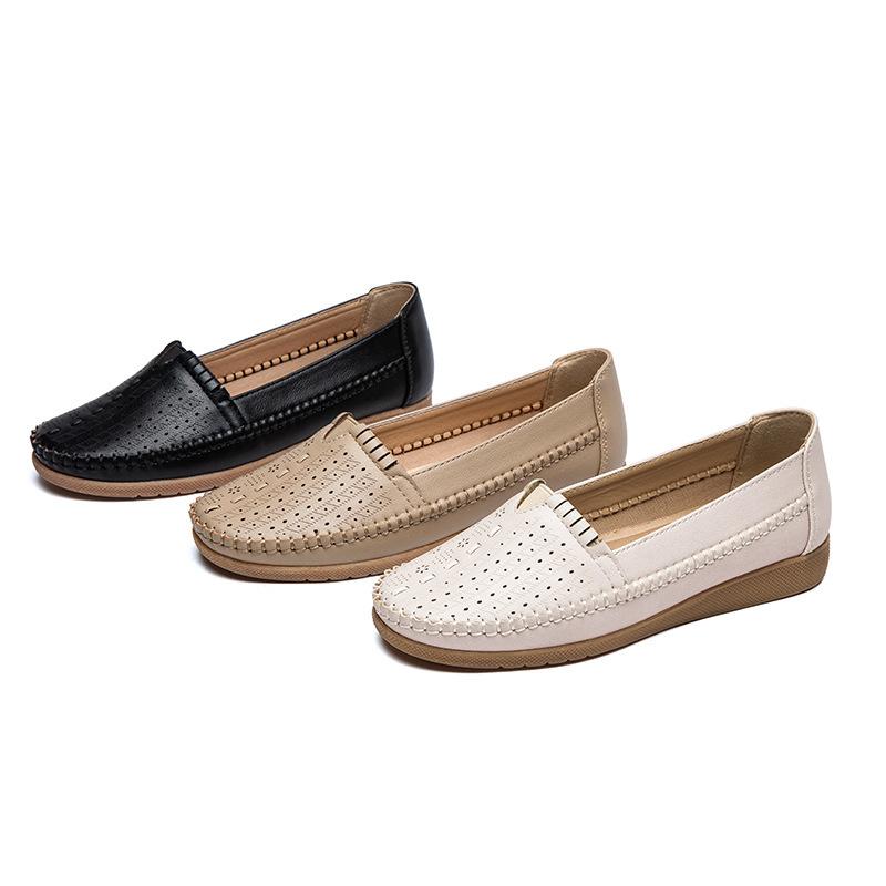 2026 Women's Loafers Comfortable Mother Shoes Slip-On Flats Breathable Ladies Casual Shoes for Daily Walking Plus Size 42