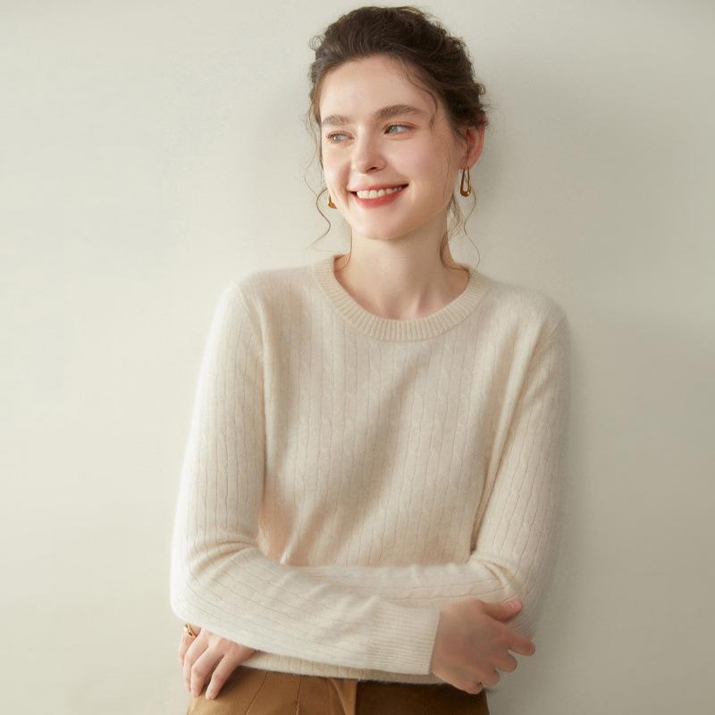 Women's Light Luxury Cashmere Cable Knit Sweater - Autumn Winter Slimming Round Neck, Long Sleeve Base Layer.
