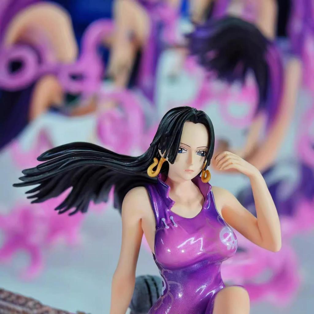 One Piece Boa Hancock Sitting Pose Qipao Figure - Seven Warlords GK Anime Collectible