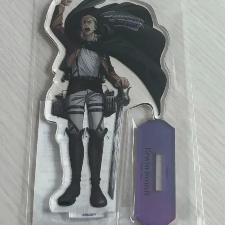 

Attack On Titan Popup Store Wit Acrylic Elvin