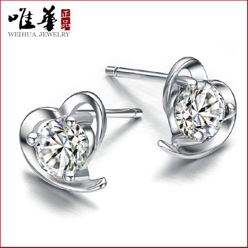 Heart stud earrings, women's fashion soft heart-shaped silver-plated stud earrings, accessories