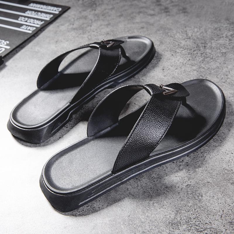Fashion Men Flip-flops Leather Lightweight Slippers Summer Casual Beach Sandals Male Flat Non-Slip Comfort Classic Black Slides