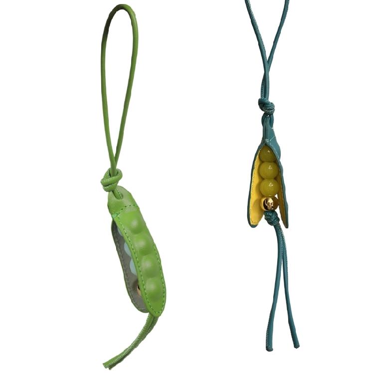 Handmade Pea Shape Key Holder Youthful Backpack Ornament Leather Texture Unique Key Pendant Suitable for Key and Car