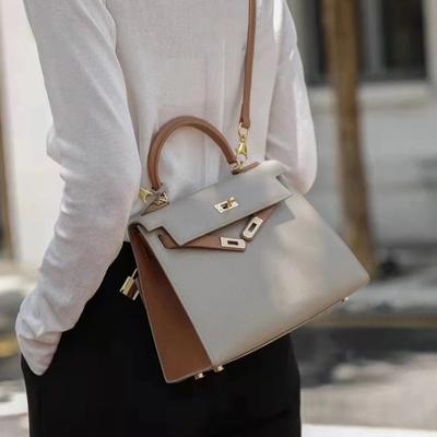 A New Type of Genuine Leather Women's Handbag with a Single-shoulder Design, Featuring a High-end Hand-stitched Texture and Cowhide Color