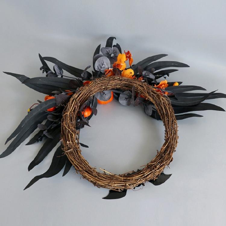 Wall Mounted Realistic Flower Wreath Eye Catching Garlands for Halloween Enthusiasts Door Hangings Party Essential