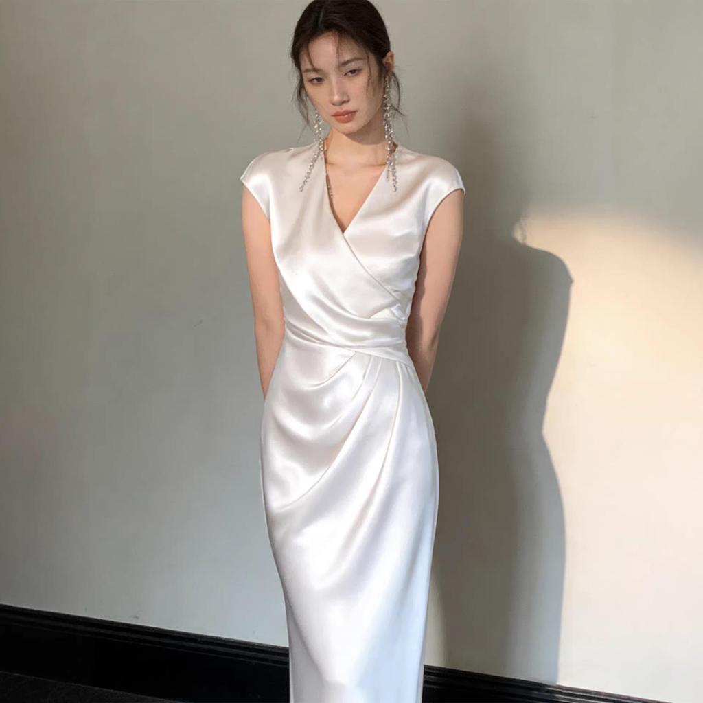 Haute Couture Satin V-Neck Cinched Waist Mermaid Dress