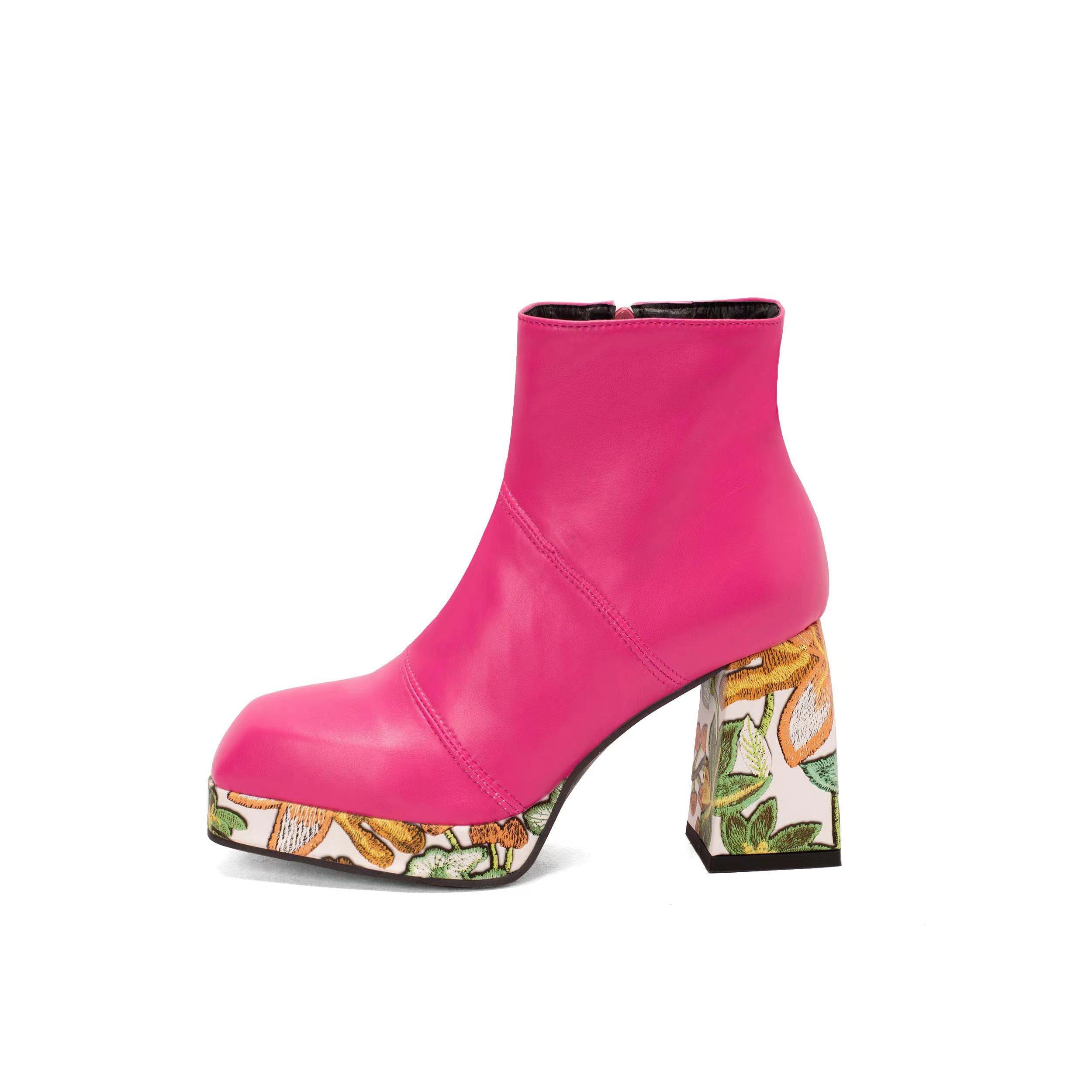 

Женские короткие сапоги на высоком каблуке, модные цветные полусапожки с цветочным узором, удобная большая женская обувь на толстом каблуке 37 ярко-розовый