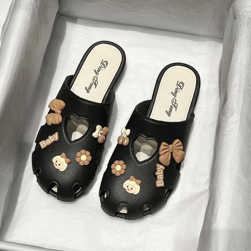 Girls Cute Cartoon Decor Clogs Slippers Hollow Out Closed Toe Non-Slip Slides for Kids Daily Wear
