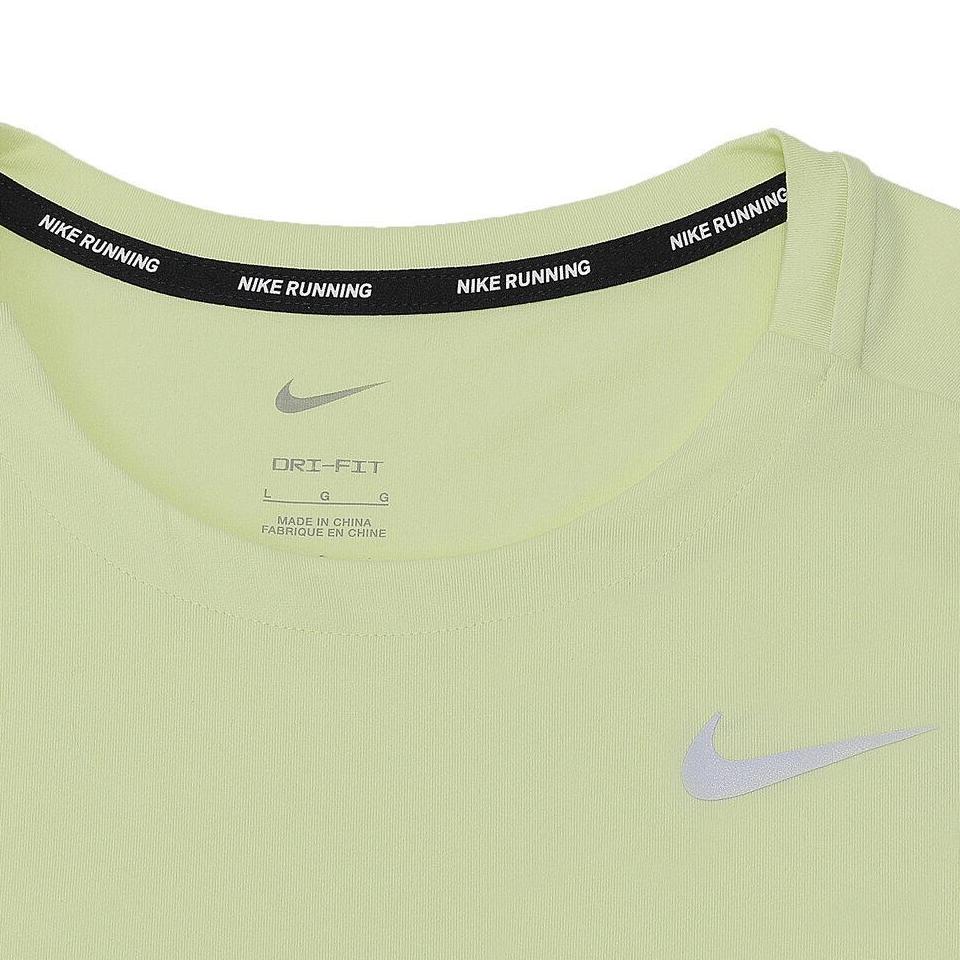 Nike Sports Training Crew Neck Dopamine Long Sleeve T-Shirt Men T-Shirts DD4755-331