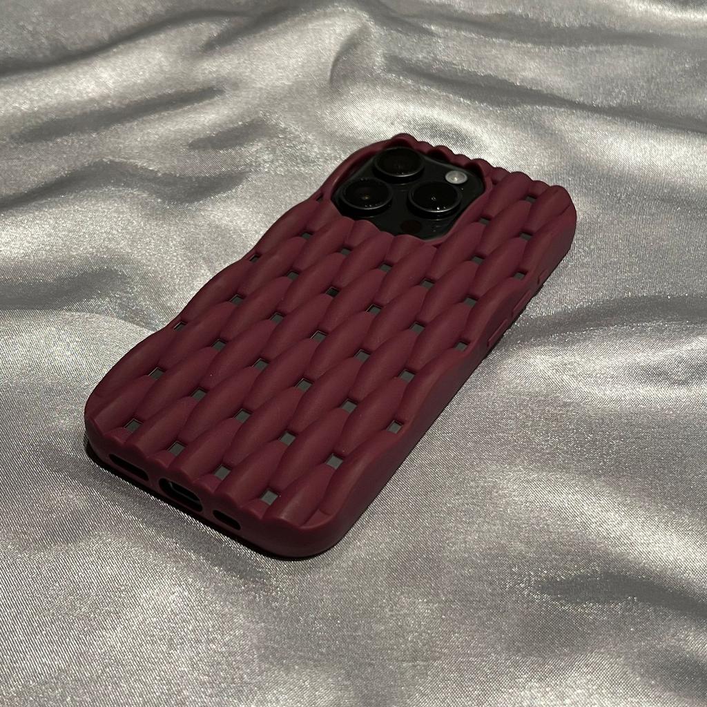 Heat Dissipation and Breathable Twisted Pattern Suitable for Iphone16promax Apple 15 Mobile Phone Case 14 Soft Cover Matte Anti Fingerprint
