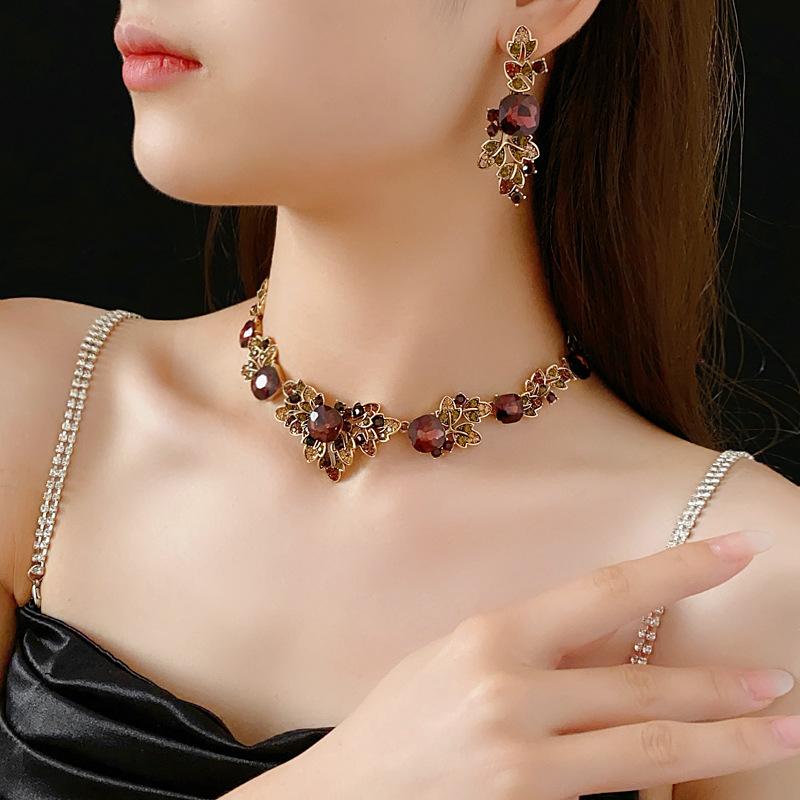 Square Leaf Earrings Choker Nacklace for Women Red Rhinestone Jewelry Sets Anniversary Gift