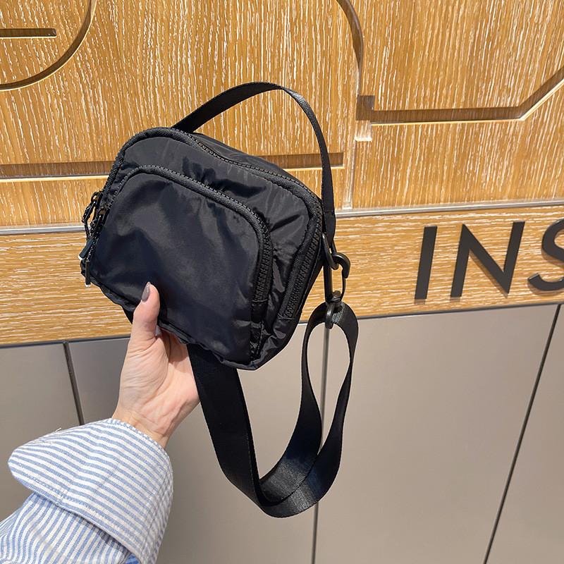 Ielgy Shoulder Messenger Bag Casual Bag Portable Lightweight Oxford Cloth Mini Mobile Phone Bag