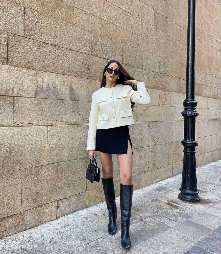 European and American Style Round Neck Short Fashion Coat with Button Accents - Autumn Collection