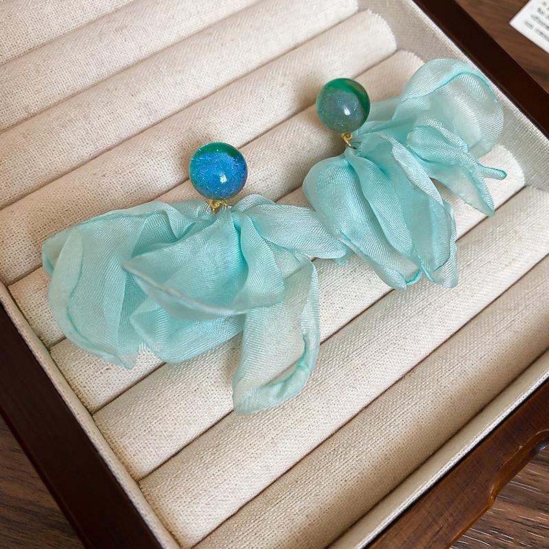 Super Fairy Mesh Chiffon Flower Tassel Stud Earrings for Women Seaside Vacation Style Commuting Earring New Trendy Jewelry A1