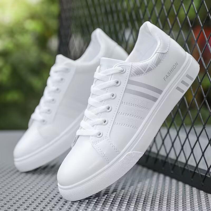 Men's Classic Leather Sneakers with Color Block Stripe Design Casual Low-Top Skate Shoes for Daily Wear
