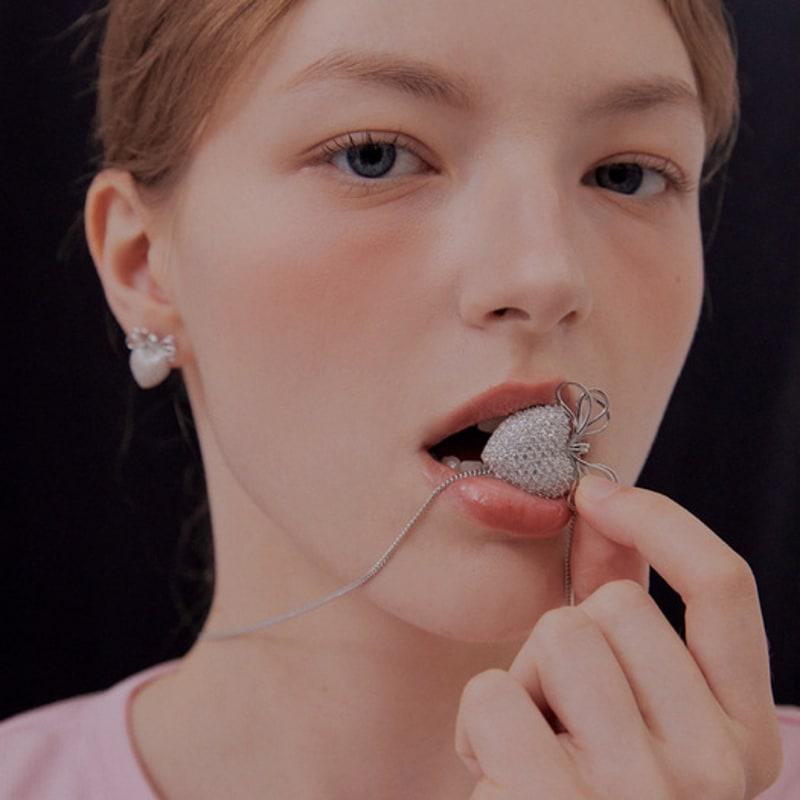 

JYDDM More Love Heart Long Necklace GOLD