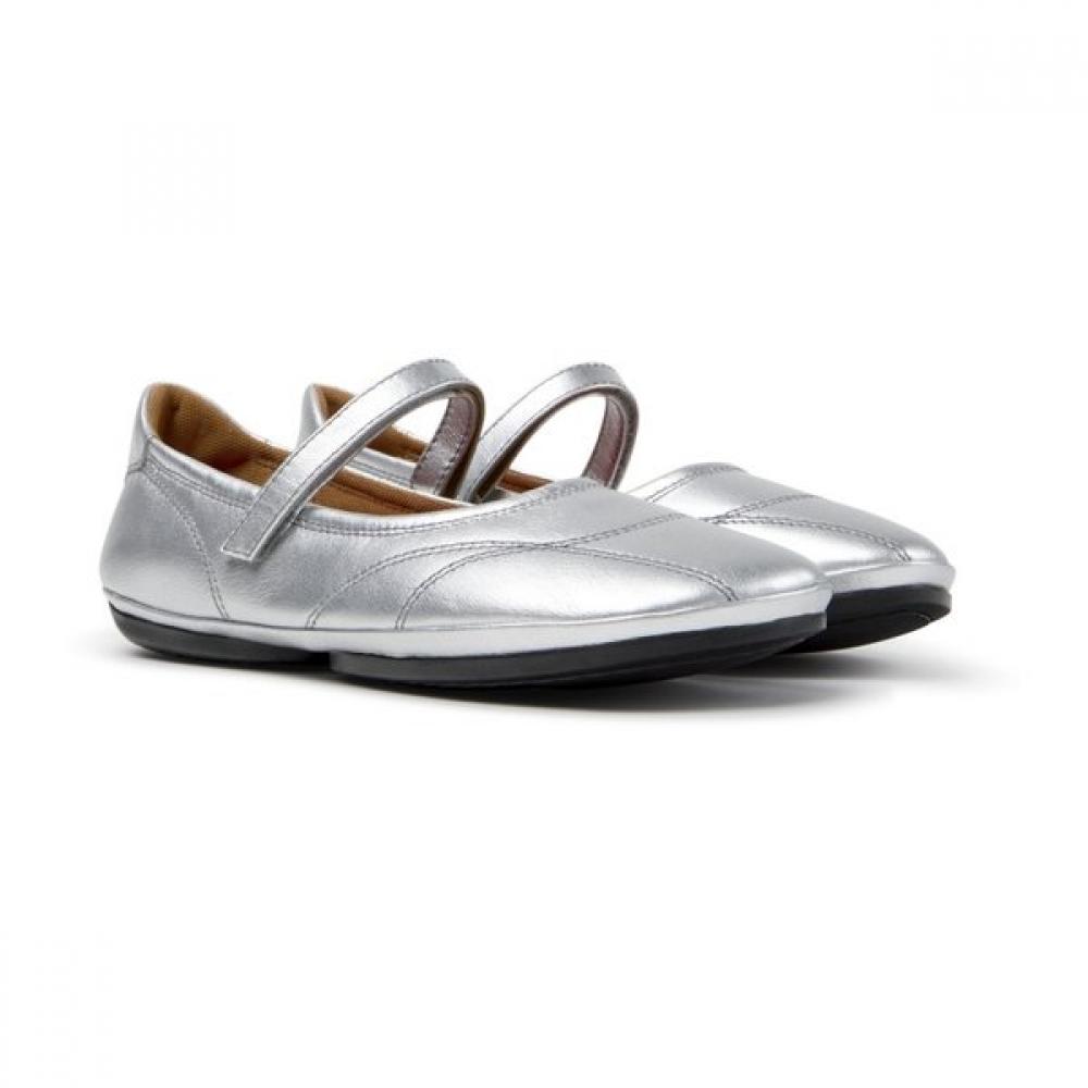 Camper Women Flat Shoes Right Nina K201968 006