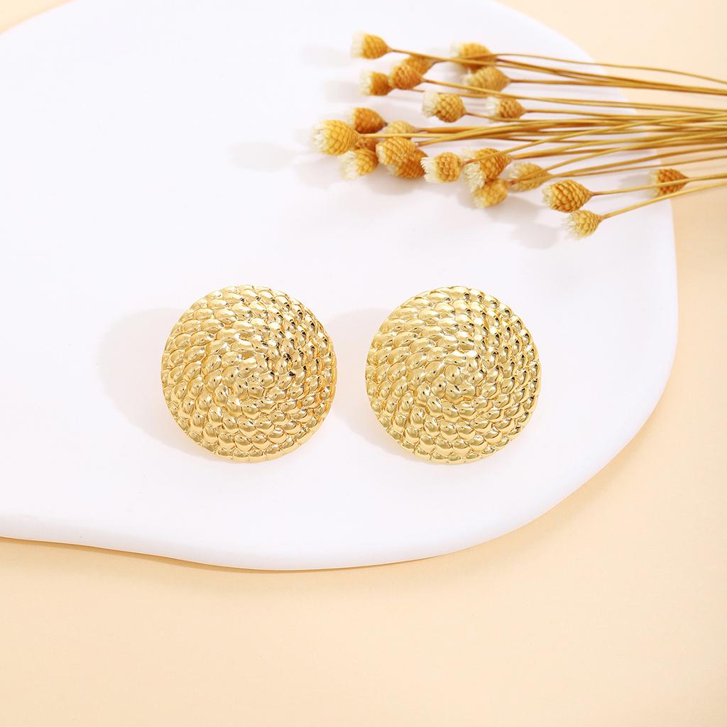 Spiral Maple Leaf Love Hollow Irregular Earrings, Heavy Industry Advanced Sense Metal Style Fashion Temperament Earrings