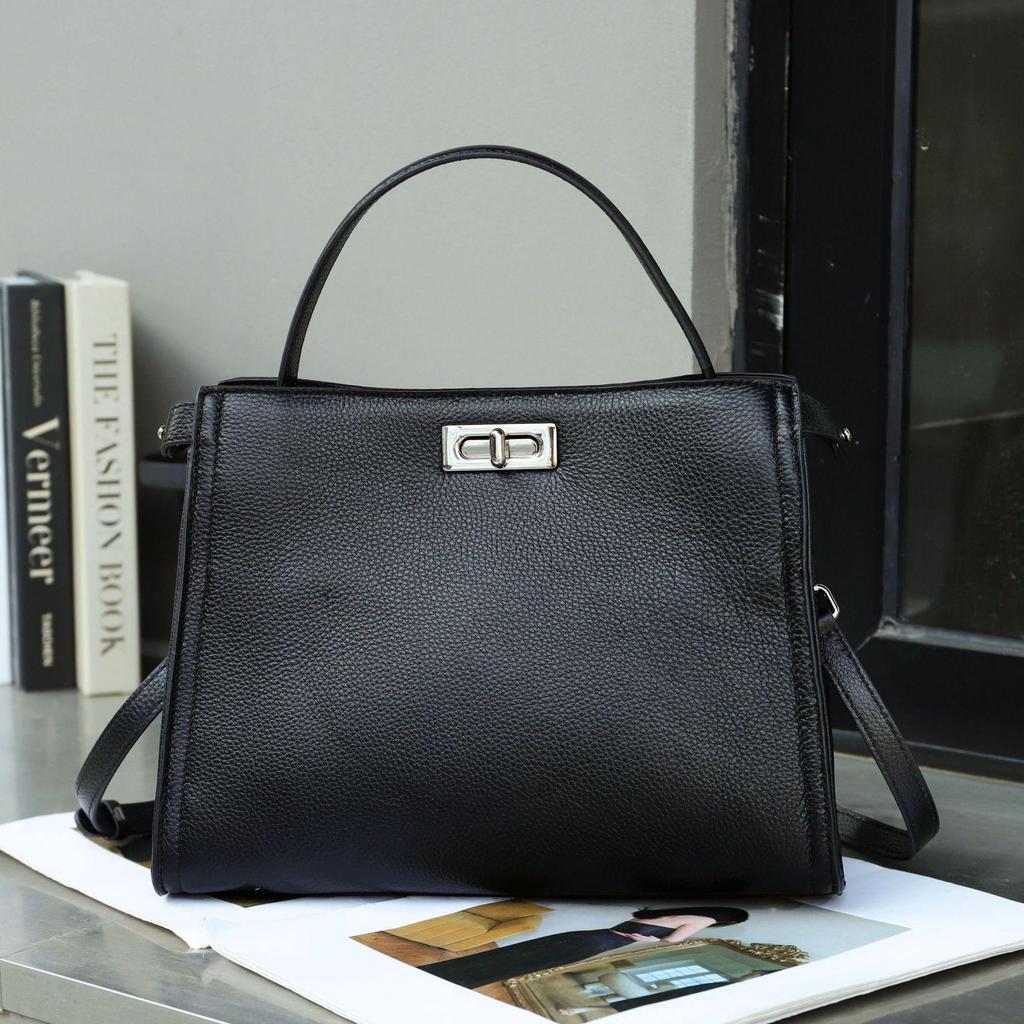 Genuine Leather Women's Large Capacity Tote - First Layer Cowhide Crossbody for Business and Commuting