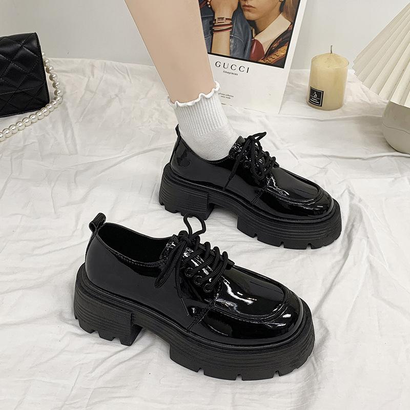 Dámské mokasíny na platformě z měkké kůže 2025 nové šněrovací zvýšení jk college britský styl malé kožené boty dámské jednobotky