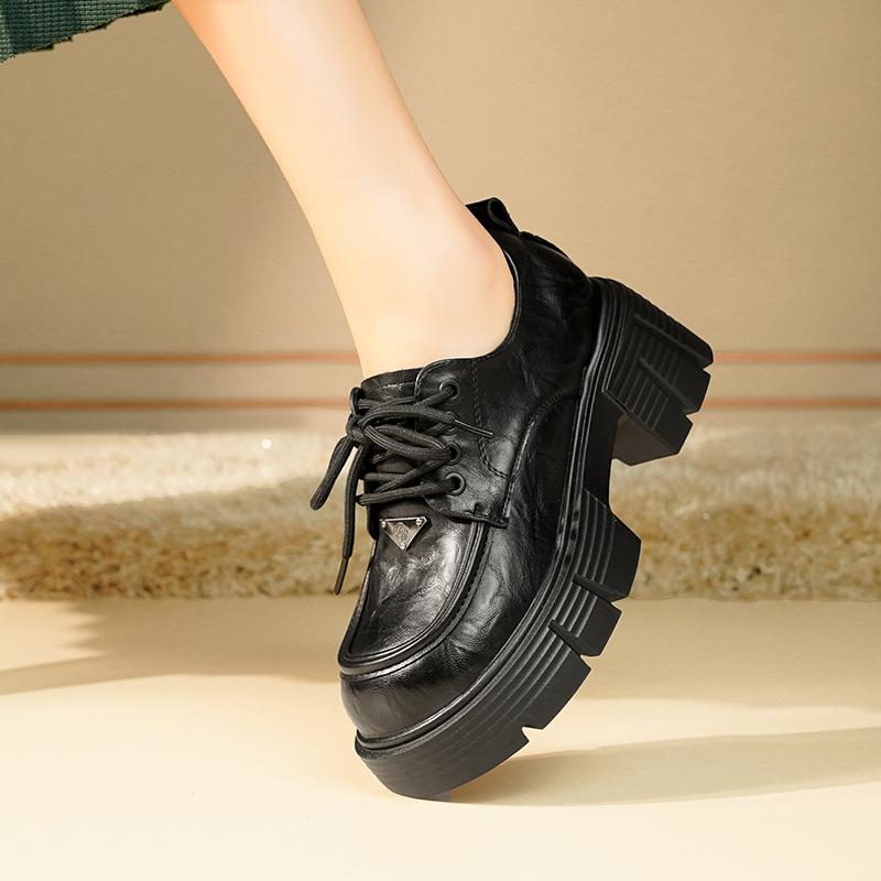 

Шнуровка ветер маленькие кожаные туфли женские черные платформа мягкая кожа ремешок одинарные туфли 40