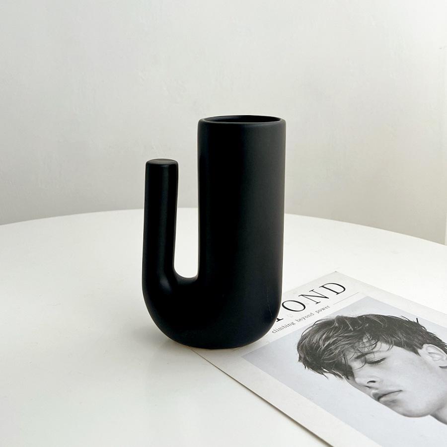 Tai Life Earth-Tone Ceramic Ornaments for Desk, Bookshelf, or Entryway - Luxurious, Soft Furnishings with a High-End Feel