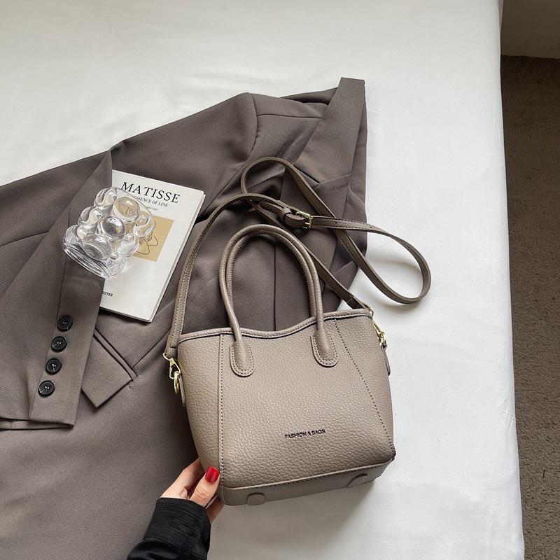 Popular small bag women's new versatile messenger bag high-end handbag bucket bag
