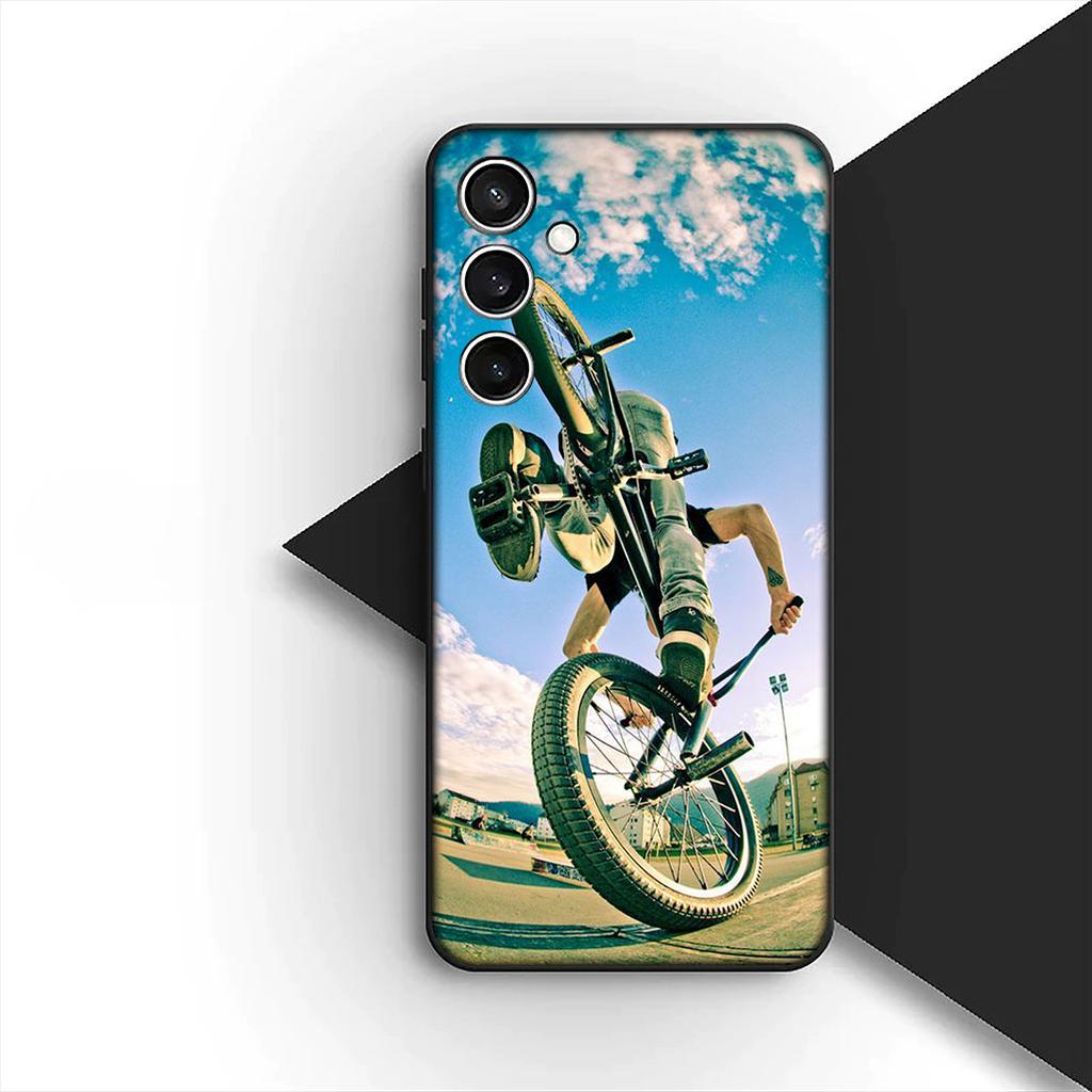 Cover for Motorola Moto G22 G23 G32 G53 G60 G13 G64 G20 G8 G9 Plus Power E13 E20 E32 Phone Case Mountain Bike Car Cycling Art