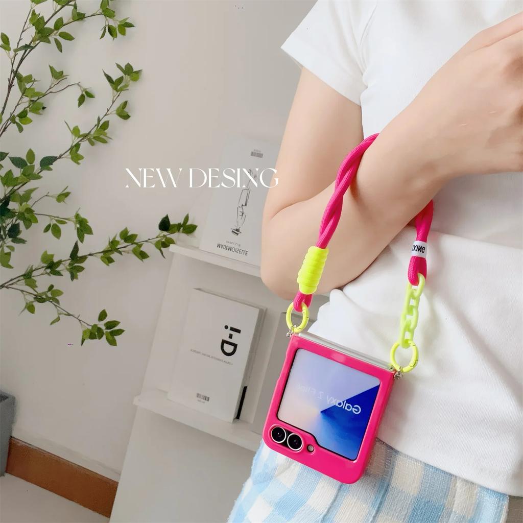 Phone Case For Motorala Moto Razr 40 50 Ultra Cute Candy Solid Protective Cover With Wrist Strap Slim