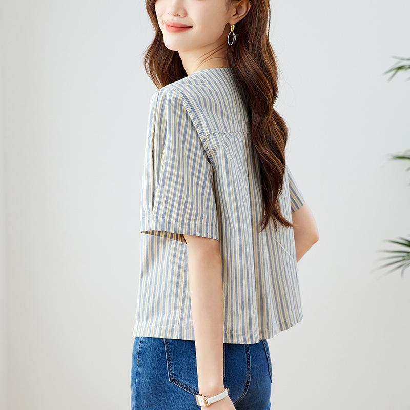 Retro Blue Striped Shirt for Women Design Short-sleeved Shirt for Summer New Small Shirt