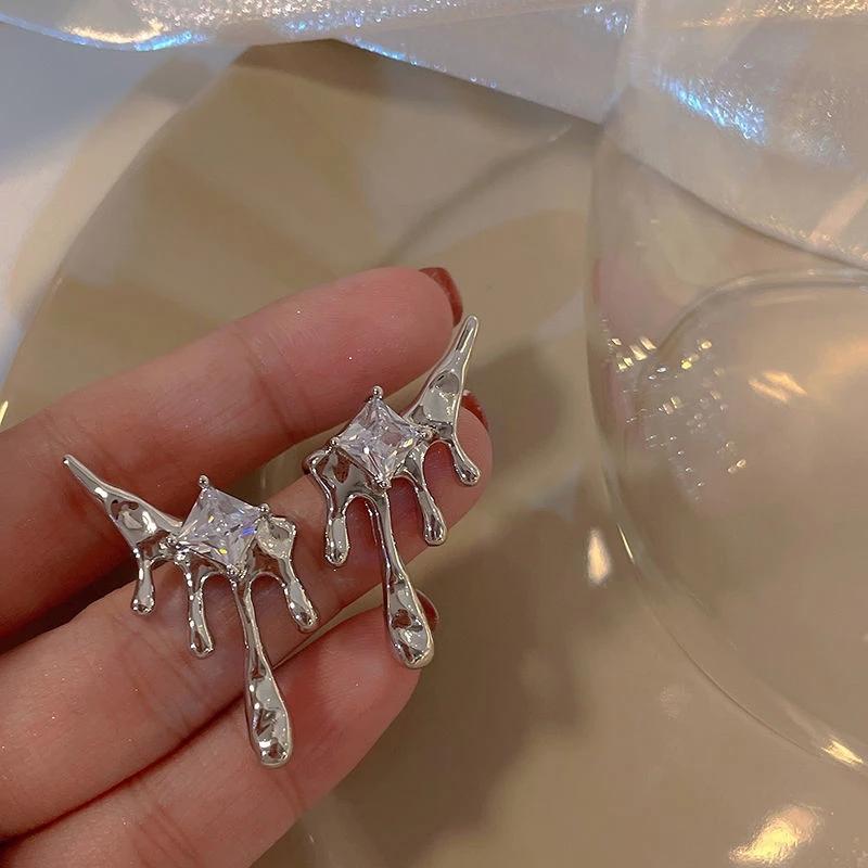 Water Droplets Ear Studs Personalized Design Super Flash INS Style Earrings for Women Sexy Accessories