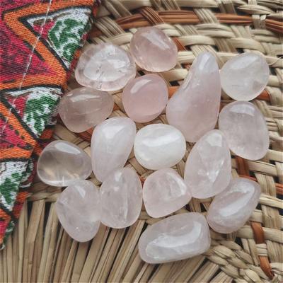 100g/Pack Natürlicher Getrommelter Polierter Kristallquarzstein Roh zur Dekoration Reiki Geschenke Energie Therapie Größe 15-20MM