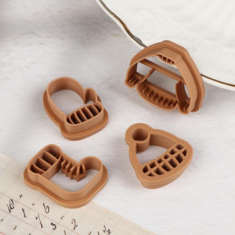 4 Stück Weihnachten Winterhandschuhe Pullover Mütze Socken Polymer Clay Ausstecher Modellausstecher Weihnachts-Thema Anhänger DIY Ohrringe Schmuckzubehör