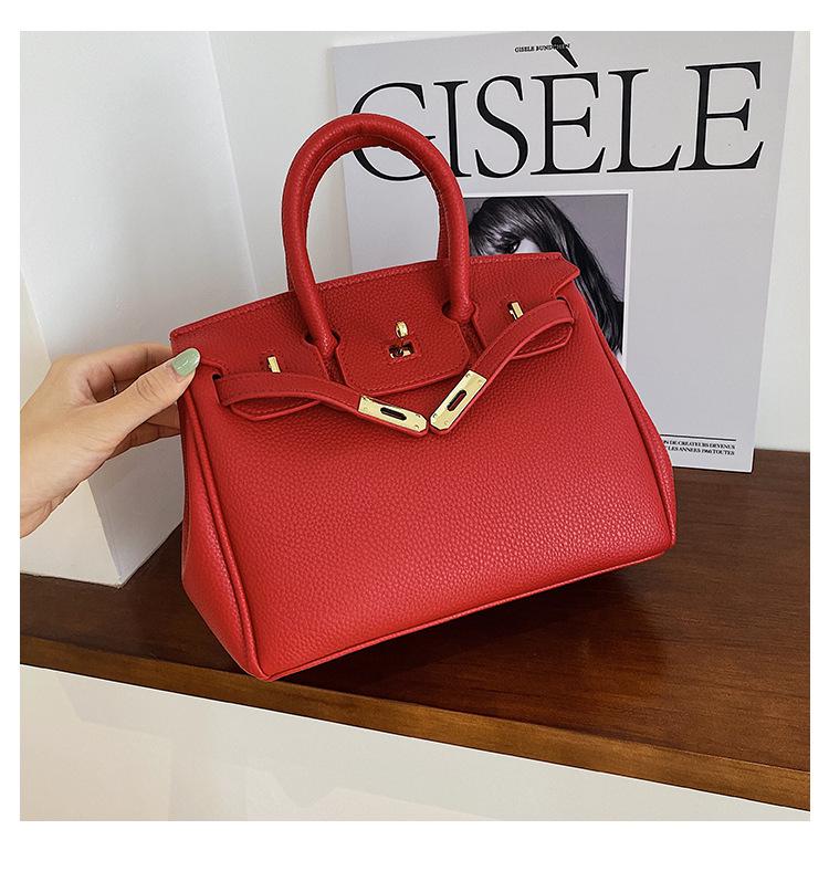 Large Kelly Bag: Retro European-American Light Luxury Women's Crossbody Handbag