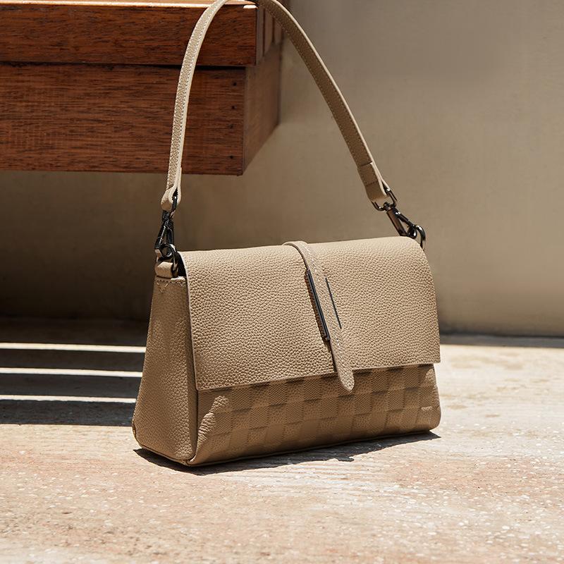 

Qiao Lady Bag Women 2025 New Model Women s Crossbody Bag High-end Light Luxury Commuter Small Square Bag Genuine Leather Women s Shoulder Bag Upper Length24CM/Lower Le