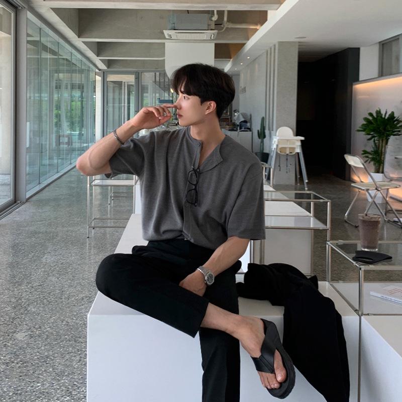 

Мужской трикотажный кардиган MYQ с коротким рукавом в корейском стиле для лета - Модный свободный однотонный Model Height 177cm Weight 120kg L серый