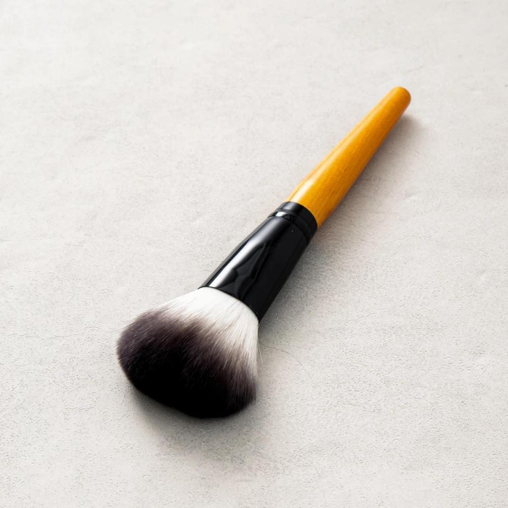 Daiso Premium Large Powder Brush
