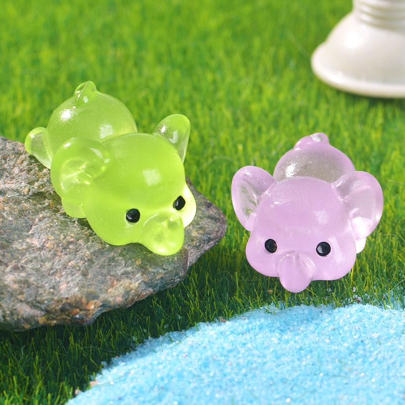 Cute Cartoon Figure Lying On The Ground, Glow-in-the-dark Little Elephant, Resin Handicraft Landscape Decoration Desktop Ornament