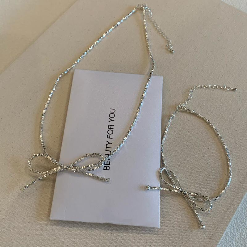 Silver Glitter Bowknot Necklace & Ring Set – Trendy, Versatile Jewelry for Women