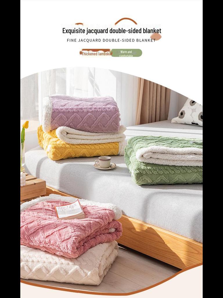 Dwuwarstwowy, zmywalny koc z tafty z polaru jagnięcego - żakardowy pokrowiec na sofę i drzemkę