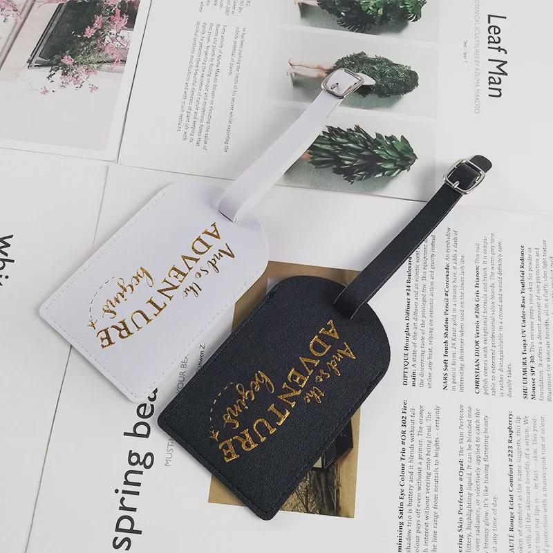 Reisepasshülle und Gepäckanhänger für den grenzüberschreitenden Check-in für Paare