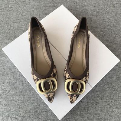 Chaussures d'été pour femmes Ballerines Pointues Chaussures pour femmes 2024 Noir Plat Marque de luxe Chaussure Chic Point Vente en gros Tendance 39 Mode