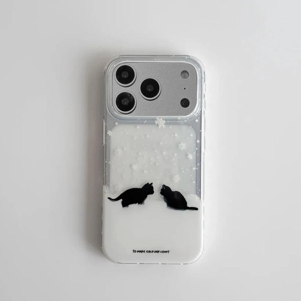 Winter Snow Black Cat Suitable for Apple 16/17promax Mobile Phone Case IP15 Transparent Space Case 14pro Cute