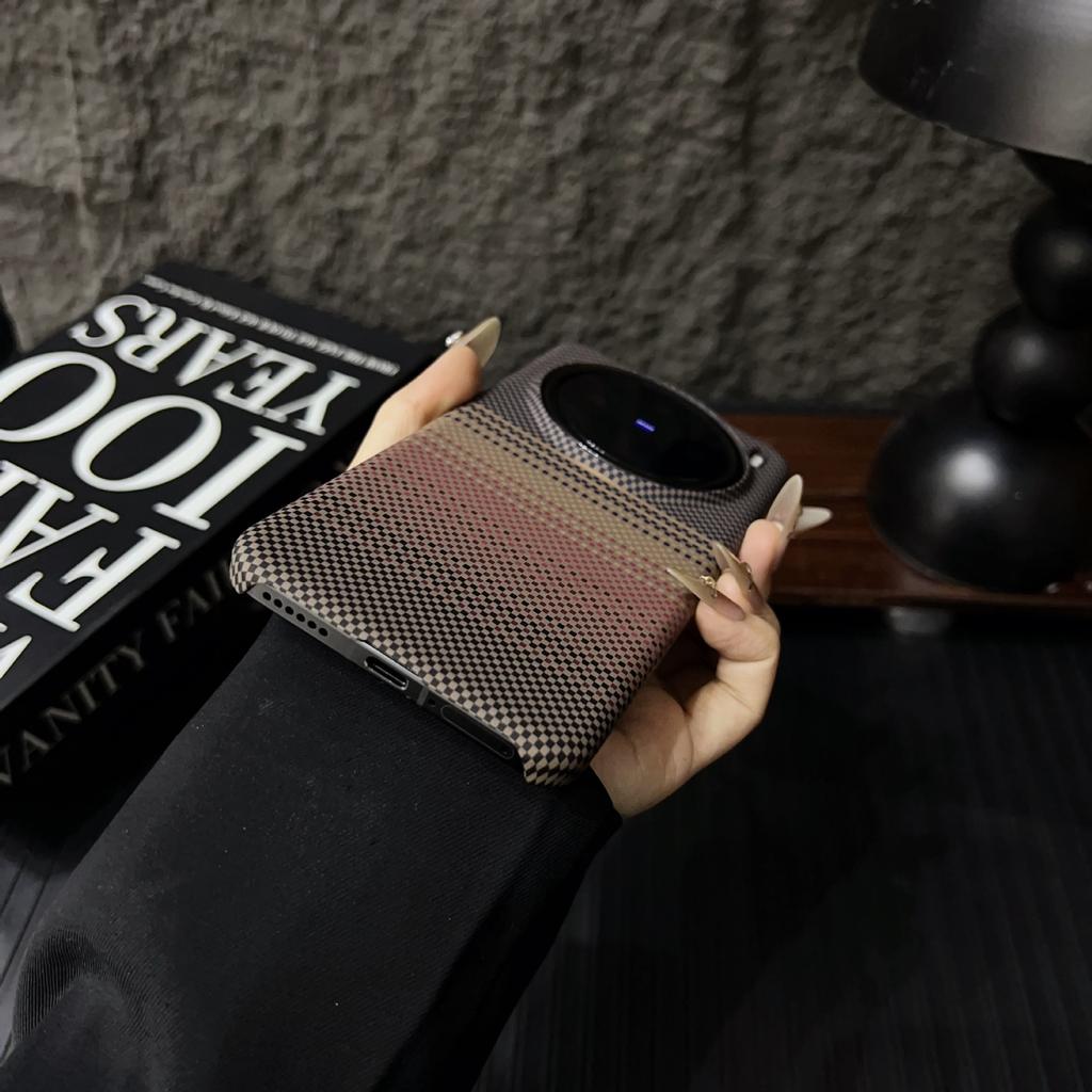 Applicable VIVOX111promini Carbon Fiber Textured Magnetic Mobile Phone Case X111 Half Pack Frosted PC Protective Case