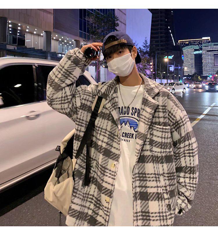 Men's Plaid Woolen Trench Coat: Autumn/Winter Japanese Retro Hong Kong Style, Loose Casual Jacket.