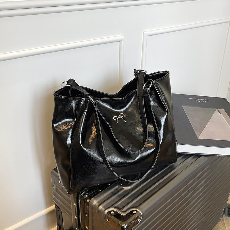 

Красная сумка-тоут большой вместимости женская 2025 новая свадебная сумка сумка для невесты свадебная сумка ощущение плечевая сумка чёрный