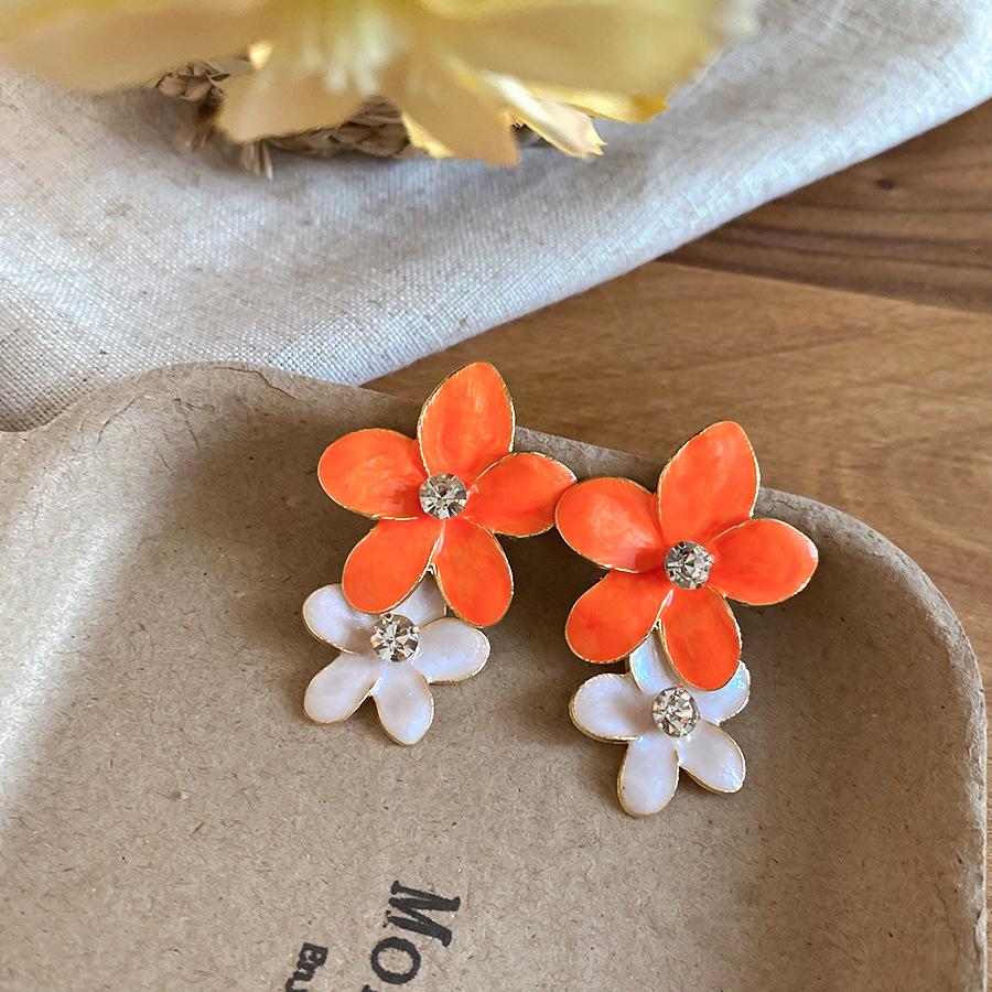 

2026 New Arrival Double Color Enamel Flower Rhinestones Hanging Dangle Earrings for Women Statement Beach Holiday Jewelry оранжевый