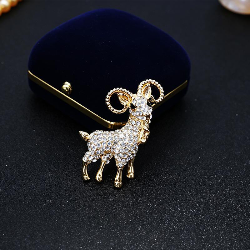 1Pcs Rhinestone Goat Animal Brooch Pins Vintage Pearl Goat Brooches For Women Friends Party Gifts Jewelry Accessories