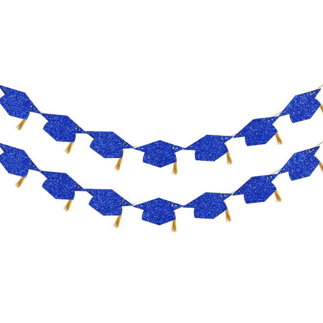 Banner Strălucitor de Absolvire - 'Suntem Atât de Mândri de Tine' cu Design de Tocă